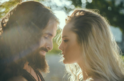 Romance Amidst the Oktoberfest Revelry